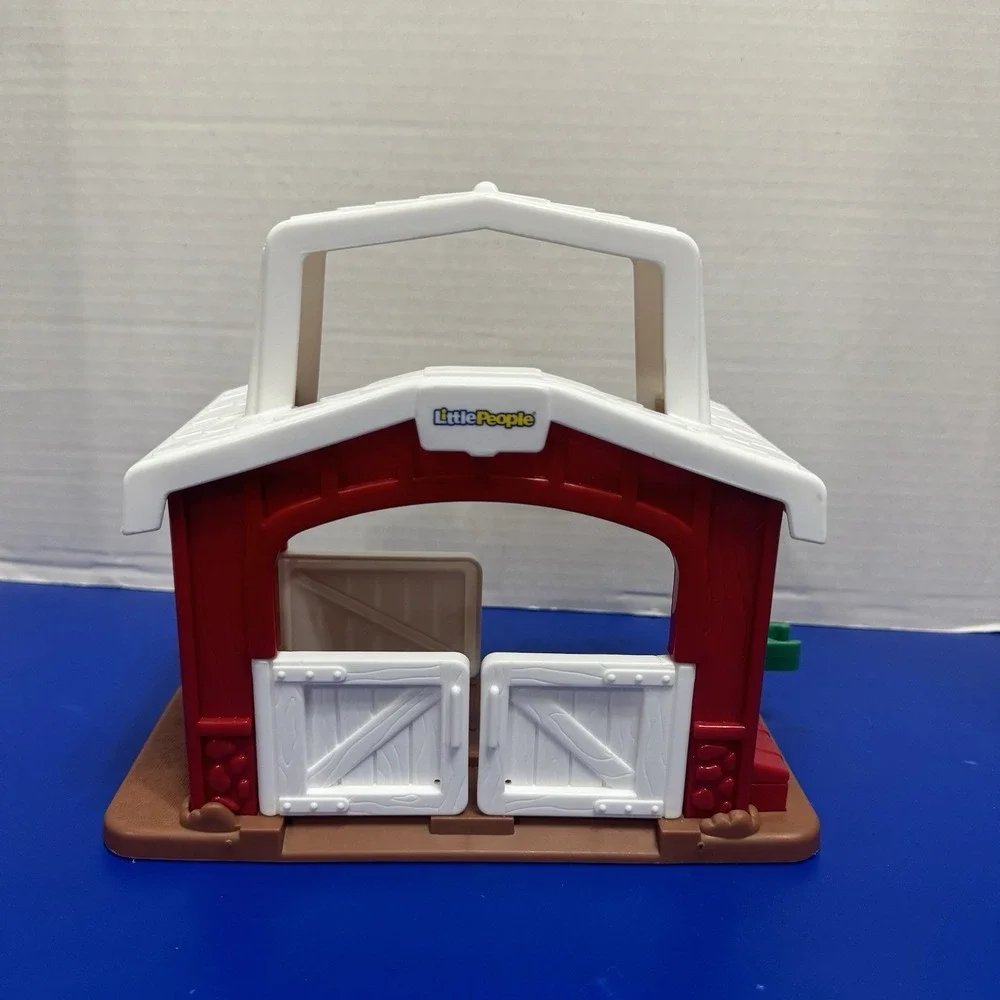 Fisher Price Little People Farm‎ Tractor Corn Hen & Water Pump Very Nice